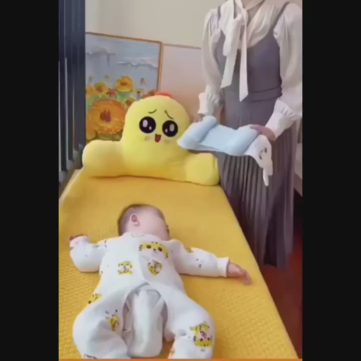 Infant Head-Shaping Pillow · Random Design